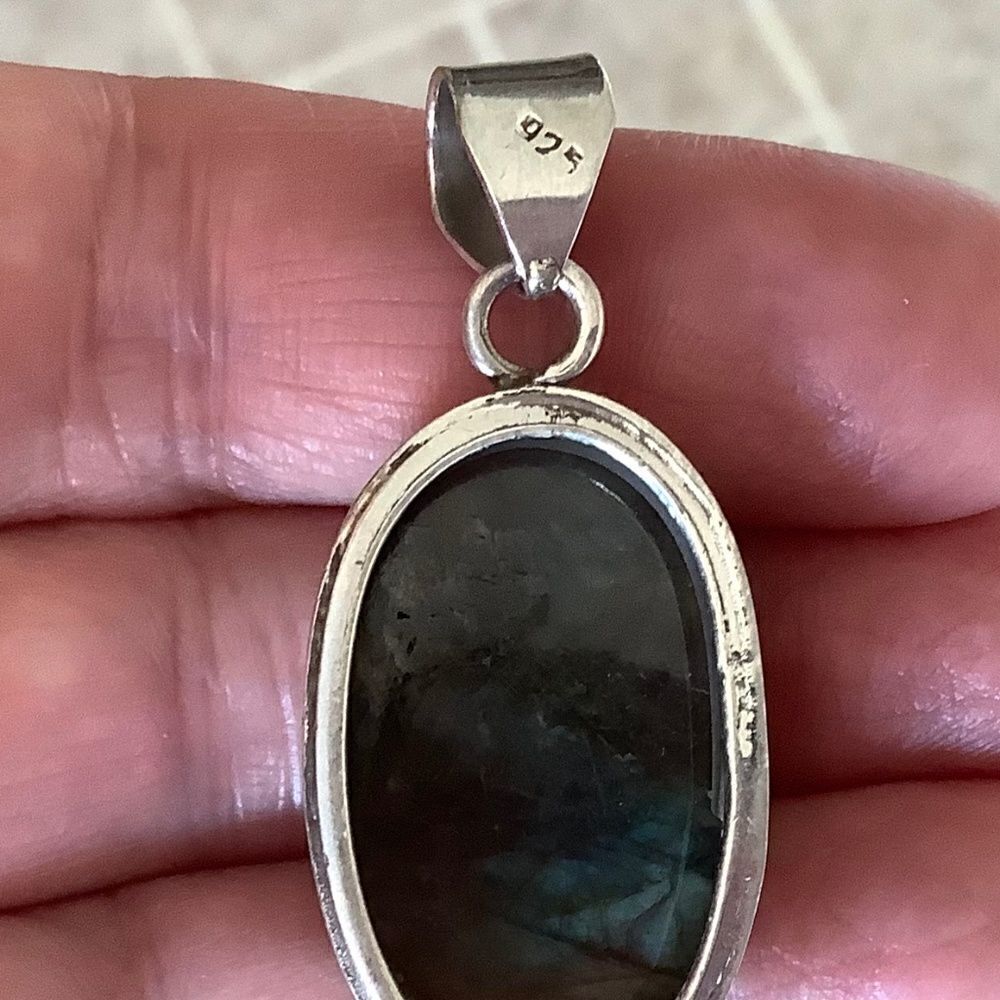 NWOT Sterling SILVER 925 LABRADORITE/LAPIS OVAL PENDANT​​ - Picture 8 of 8